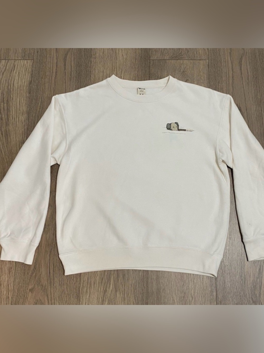Kaws x Uniqlo UT Phaidon Beige Sweatshirt Long Sleeve. Size XL. Unisex